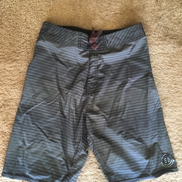 📌Boys element board shorts size 26 - Picture 1 of 3